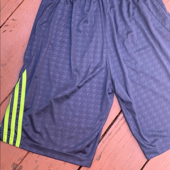 ADIDAS men Grey and Green Athletic Shorts size small - Picture 3 of 6